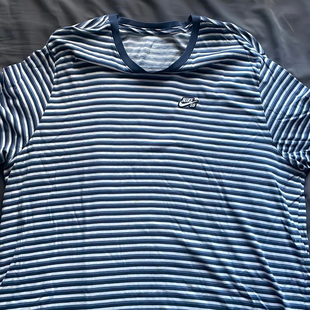 Mens Nike SB T shirt (bought from Tillys)